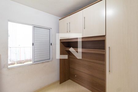 Quarto 2 de apartamento para alugar com 2 quartos, 52m² em Jardim Santa Tereza, Carapicuíba