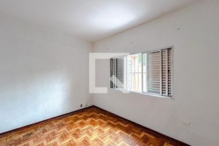Quarto 1 de casa para alugar com 2 quartos, 120m² em Vila Carrão, São Paulo