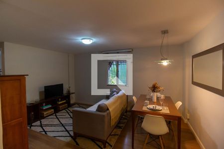 Sala de apartamento para alugar com 2 quartos, 63m² em Fátima, Niterói