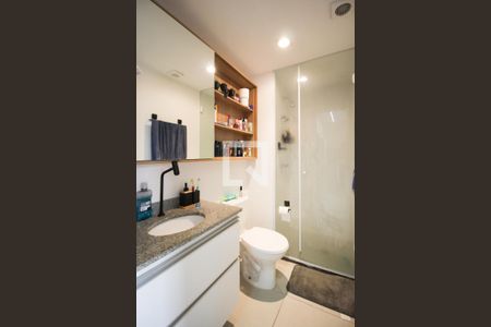 Banheiro de apartamento à venda com 2 quartos, 40m² em Moema, São Paulo