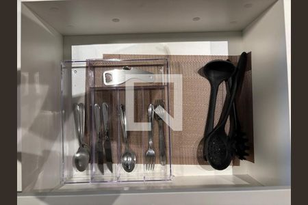 Cozinha de apartamento à venda com 1 quarto, 37m² em Pompeia, São Paulo