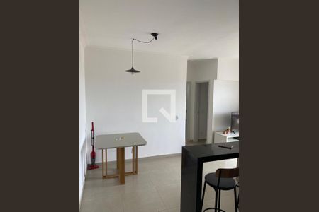 Sala de apartamento para alugar com 2 quartos, 56m² em Vila Ipe, Hortolândia