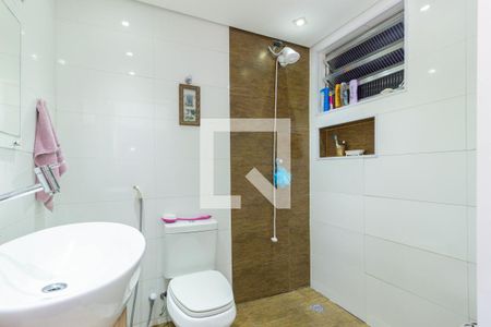 Banheiro Quarto 1 de casa à venda com 2 quartos, 250m² em Vila Penteado, São Paulo