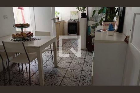 Foto 06 de casa à venda com 3 quartos, 52m² em Cambuci, São Paulo