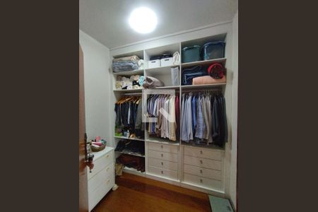 Closet da suíte de casa à venda com 3 quartos, 267m² em Vila Vermelha, São Paulo