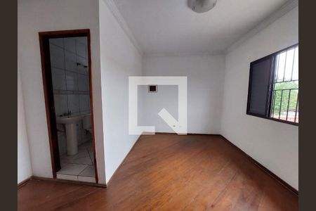 Foto 14 de casa à venda com 4 quartos, 176m² em Parque Ipe, São Paulo