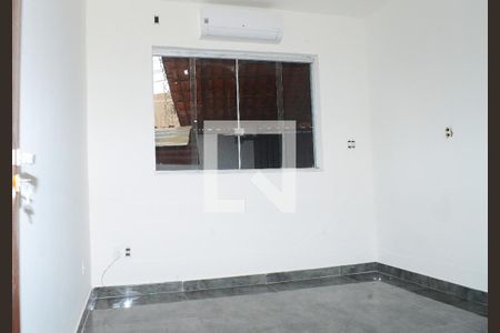 Quarto 2 de casa para alugar com 2 quartos, 90m² em Dom Silverio, Belo Horizonte
