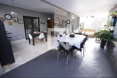 Casa à venda com 4 quartos, 200m² em Bairro Santa Rita, Goiânia