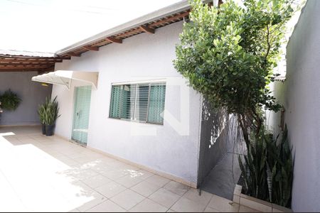 Casa à venda com 4 quartos, 200m² em Bairro Santa Rita, Goiânia