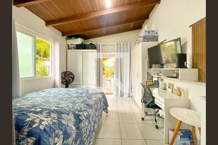 Quarto de apartamento para alugar com 1 quarto, 40m² em Daniela, Florianópolis