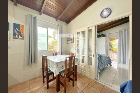 Sala  de apartamento para alugar com 1 quarto, 40m² em Daniela, Florianópolis