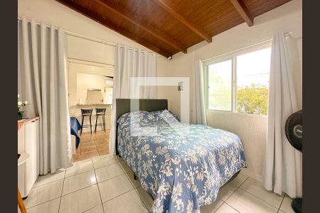 Quarto de apartamento para alugar com 1 quarto, 40m² em Daniela, Florianópolis