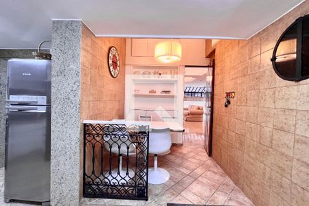 Casa para alugar com 3 quartos, 280m² em Copacabana, Rio de Janeiro