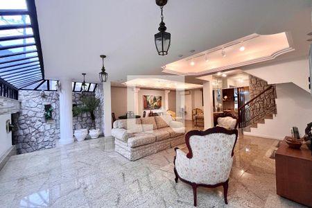 Casa para alugar com 3 quartos, 280m² em Copacabana, Rio de Janeiro