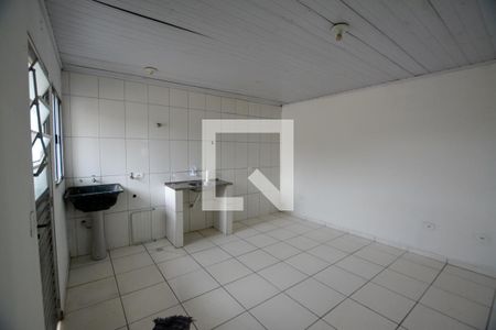 Sala/Cozinha de casa para alugar com 2 quartos, 50m² em Jardim Lucia, São Paulo