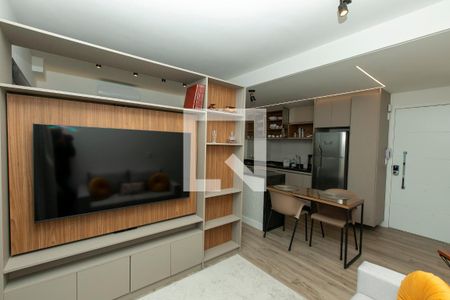 SALA de kitnet/studio para alugar com 1 quarto, 44m² em Centro, Campinas