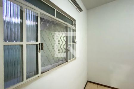 Quarto 2 de casa para alugar com 3 quartos, 100m² em Sagrada Família, Belo Horizonte