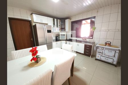 Cozinha de casa para alugar com 3 quartos, 200m² em Parque Granja Esperanca, Cachoeirinha