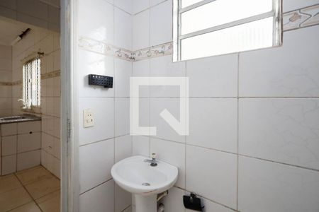 Banheiro  de casa para alugar com 1 quarto, 60m² em Vila Gustavo, São Paulo