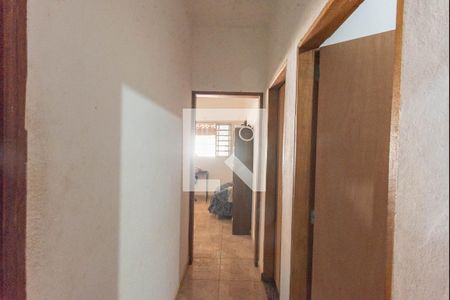 Corredor de casa à venda com 3 quartos, 110m² em Jardim Mirassol, Campinas