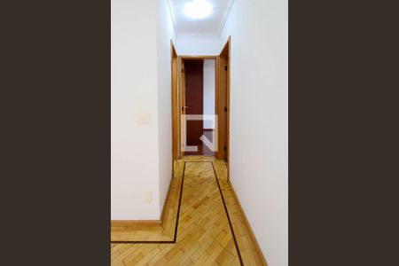 Corredor  de apartamento à venda com 2 quartos, 58m² em Santo Amaro, São Paulo