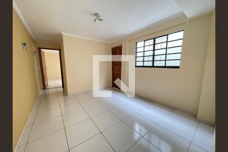 Sala de casa para alugar com 2 quartos, 80m² em Jardim Dracena, São Paulo