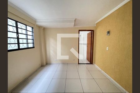 Sala de casa para alugar com 2 quartos, 80m² em Jardim Dracena, São Paulo