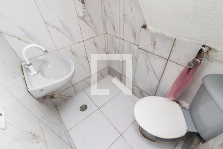 Banheiro de casa para alugar com 1 quarto, 70m² em Cidade Antônio Estêvão de Carvalho, São Paulo