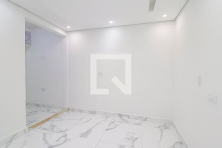 Quarto de casa para alugar com 1 quarto, 70m² em Cidade Antônio Estêvão de Carvalho, São Paulo