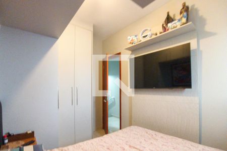 Quarto de casa de condomínio para alugar com 2 quartos, 67m² em Nova Mirim, Praia Grande
