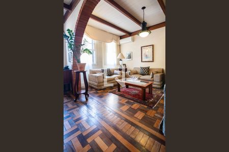 Sala de casa para alugar com 2 quartos, 110m² em Higienópolis, Porto Alegre