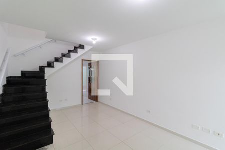 Sala de casa para alugar com 2 quartos, 100m² em Vila Brasil, São Paulo