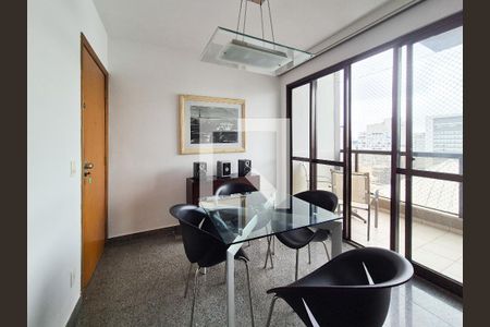 Sala de apartamento para alugar com 2 quartos, 135m² em Moema, São Paulo