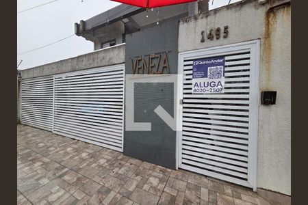 Fachada de casa de condomínio para alugar com 1 quarto, 47m² em Jardim Melvi, Praia Grande