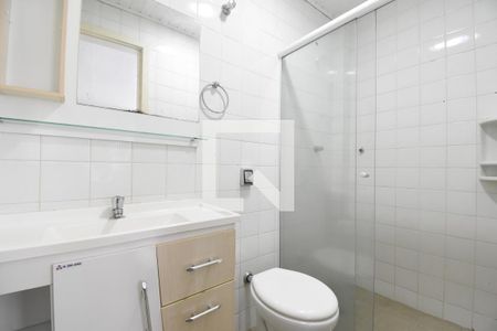 Banheiro da Suíte de apartamento para alugar com 3 quartos, 100m² em Cabral, Curitiba