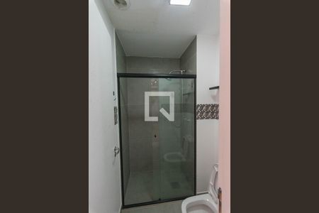 Banheiro da Suíte de apartamento para alugar com 1 quarto, 33m² em Parque Industrial, Campinas