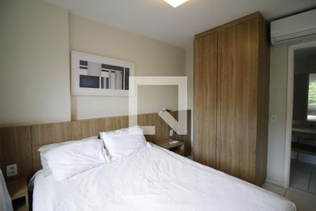 Suíte de apartamento à venda com 2 quartos, 67m² em Camorim, Rio de Janeiro