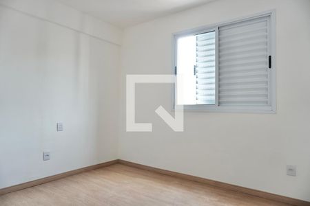 Quarto 1 de apartamento para alugar com 2 quartos, 130m² em Santo Antônio, Belo Horizonte