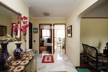 Hall de Entrada de casa de condomínio para alugar com 7 quartos, 1500m² em Jardim da Gloria, Cotia