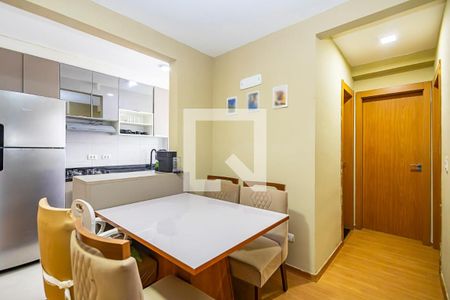 Sala de apartamento à venda com 2 quartos, 54m² em Bacacheri, Curitiba