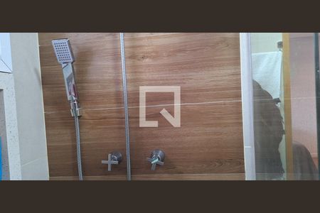 Suíte de apartamento à venda com 3 quartos, 96m² em Vila Scarpelli, Santo André