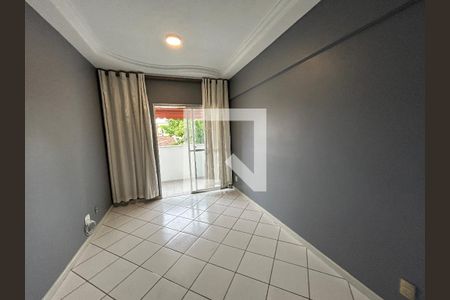 Sala de apartamento para alugar com 2 quartos, 60m² em Jardim Sulacap, Rio de Janeiro