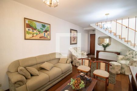 SALA de casa para alugar com 3 quartos, 154m² em Jardim Picolo, São Paulo