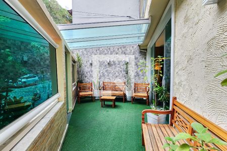 Varanda de casa de condomínio à venda com 7 quartos, 400m² em Vila Isabel, Rio de Janeiro