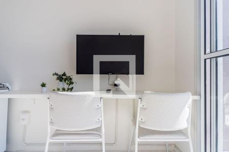 Sala de kitnet/studio para alugar com 1 quarto, 28m² em Vila Tolstoi, São Paulo