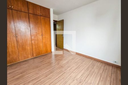 Quarto de apartamento à venda com 3 quartos, 85m² em Santo Amaro, São Paulo