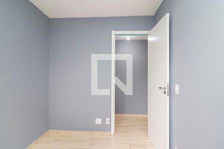 Quarto 1 de apartamento para alugar com 2 quartos, 40m² em Jardim Helian, São Paulo