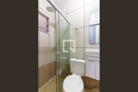 Banheiro de casa para alugar com 1 quarto, 34m² em Iapi, Osasco