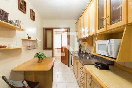Cozinha de apartamento para alugar com 2 quartos, 86m² em Bela Vista, Porto Alegre