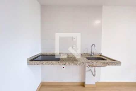 Sala e cozinha de apartamento à venda com 2 quartos, 42m² em Vila Dom Pedro I, São Paulo